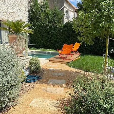 Les Calaberts Apartment *